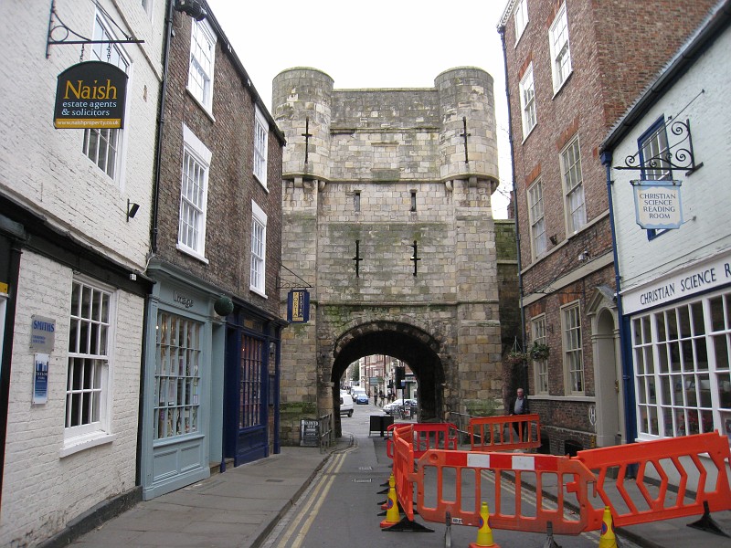 2011 UK England York 1000.jpg - A visit to Newcastle England for a company audit allowed time to visit the city of York. Train rides, train museum, walled city, large churches.